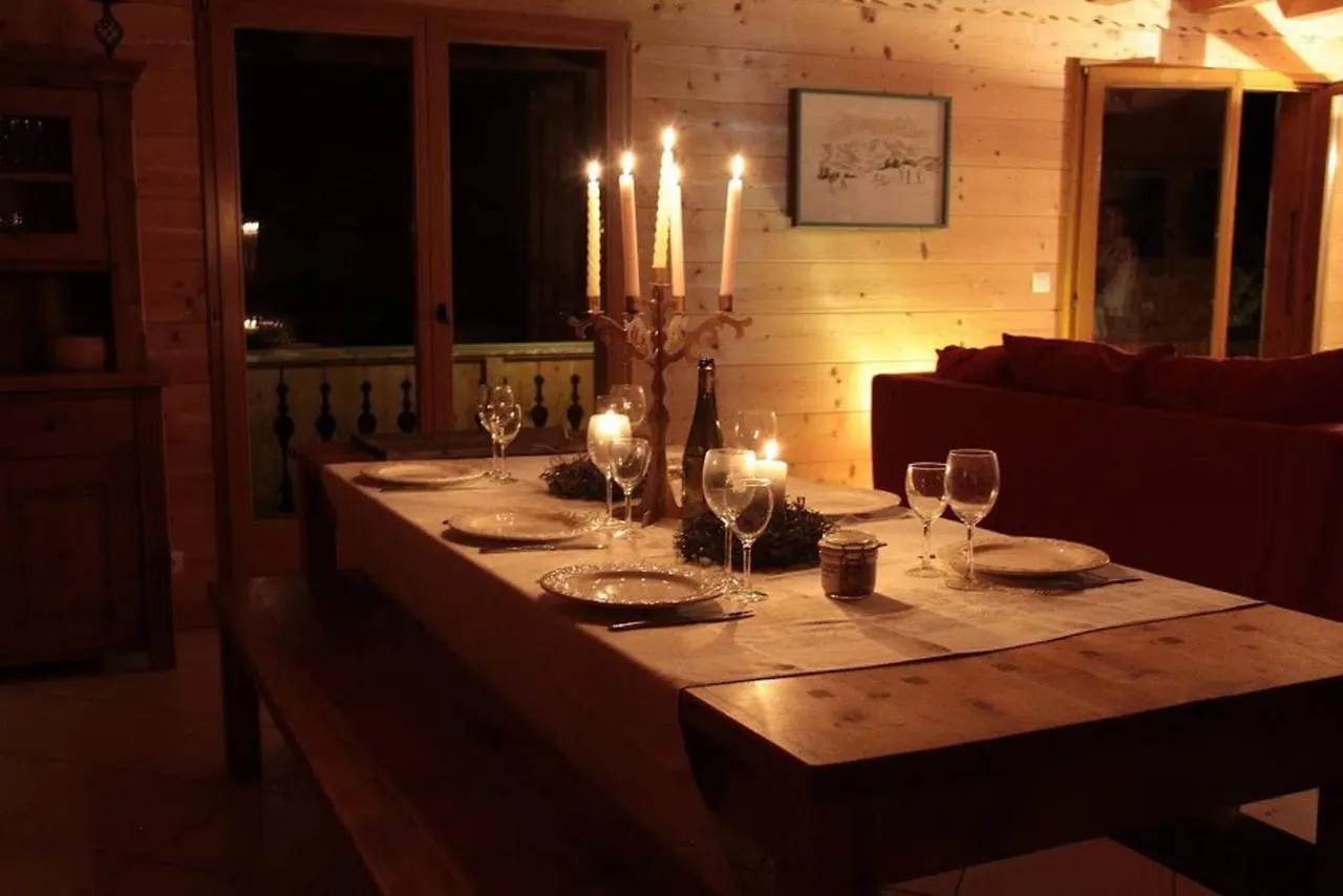 Chalet Traditionnel Alpes Bernex 0*,  France